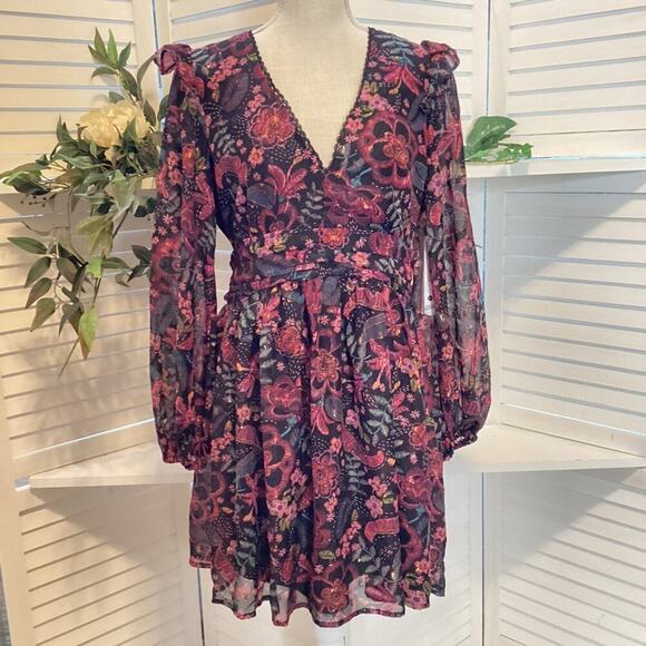 AQUA NWT LONG SLEEVE METALLIC FLORAL SIZE MED 1199 - Picture 2 of 7